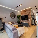 Апартаменты Balticsky Loft Premium, K O L O B R Z E G